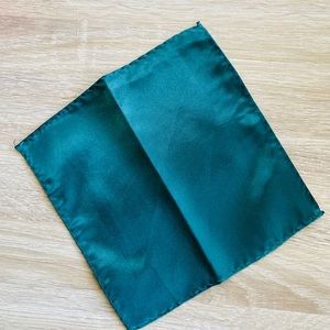 ✨5/$5 | Men’s Silky Dark Teal Pocket Square✨